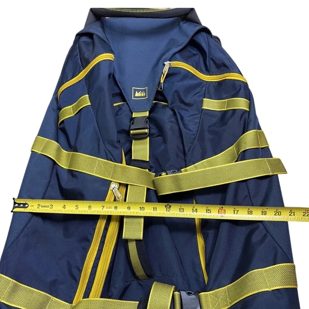 REI Wheeled Rolling Duffel Bag Navy Blue Yellow Large Travel Luggage‎ 36x18